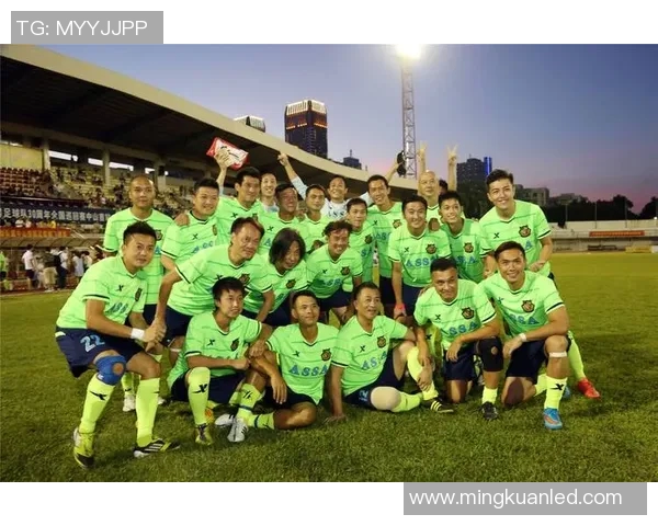 香港足球明星队辉煌早年回顾与成就分析